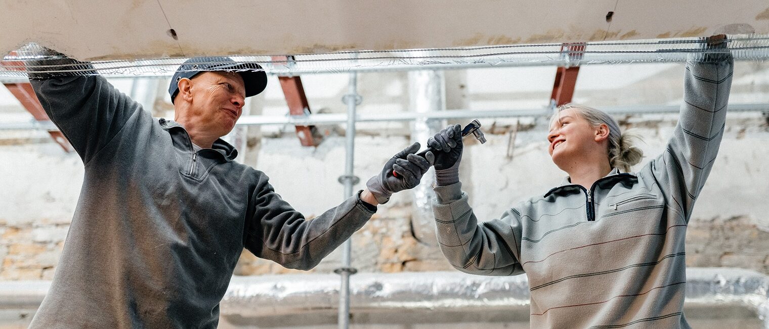 HiB Zukunftsthemen Titelbild_Stuckateur Rost_Fotograf Valentin Paster