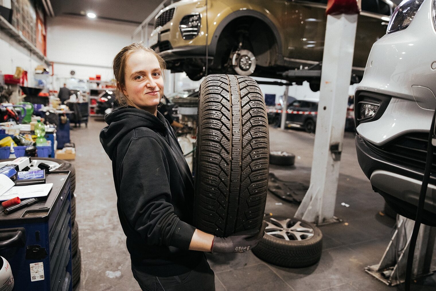 Junge Handwerkerinnen in Berliner Betrieben, fotografiert im Auftrag der Handwerkskammer Berlin, 2023