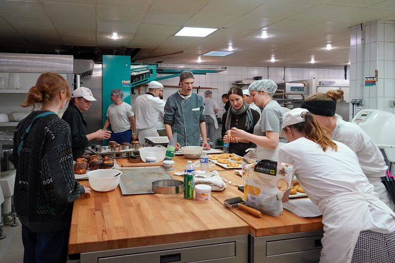 Mobilitätsangebot der Handwerkskammer Berlin: Paris-Berlin Bäcker-Azubi Austausch 2025