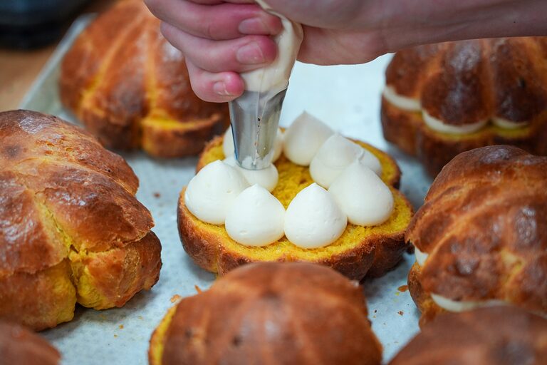 Mobilitätsangebot der Handwerkskammer Berlin: Paris-Berlin Bäcker-Azubi Austausch 2025