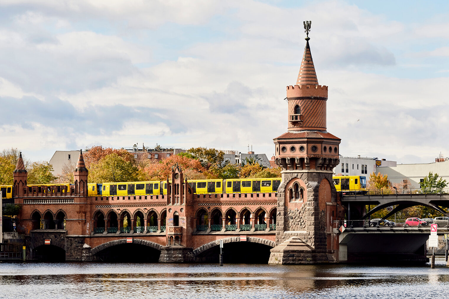 Oberbaumbrücke in Berlin Friedrichshain-Kreuzberg