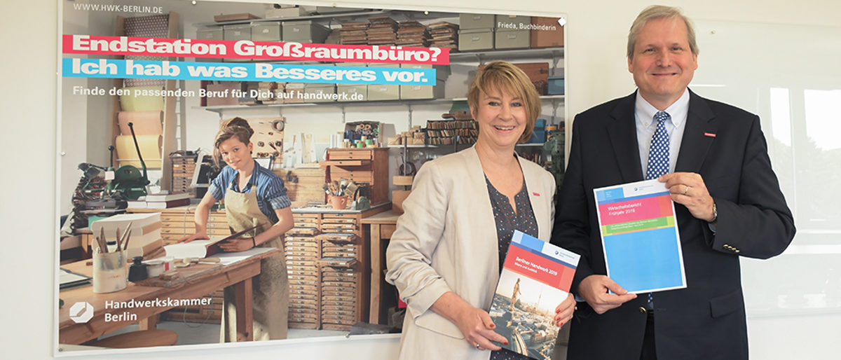 Handwerkskammer-Präsidentin Carola Zarth und Hauptgeschäftsführer Jürgen Wittke stellen den Frühjahrs-Konjunkturbericht vor Berliner Handwerk, Konjunktur, Pressekonferenz