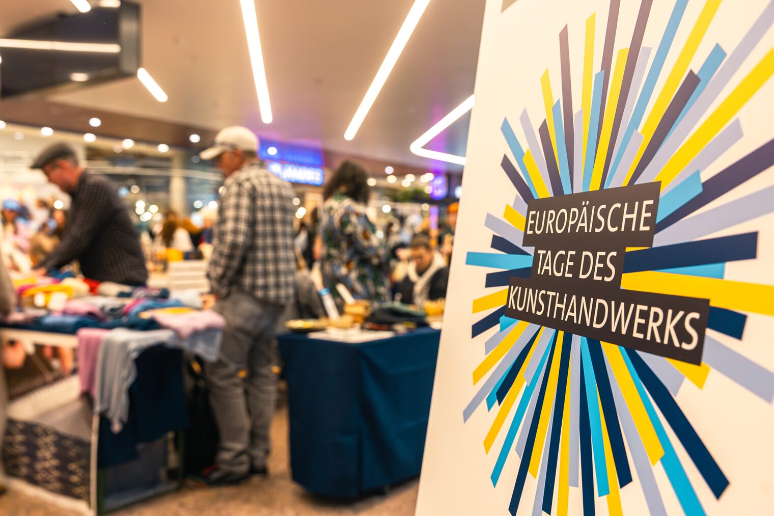 ETAK 2026 Kunsthandwerksmarkt in der East Side Mall Berlin