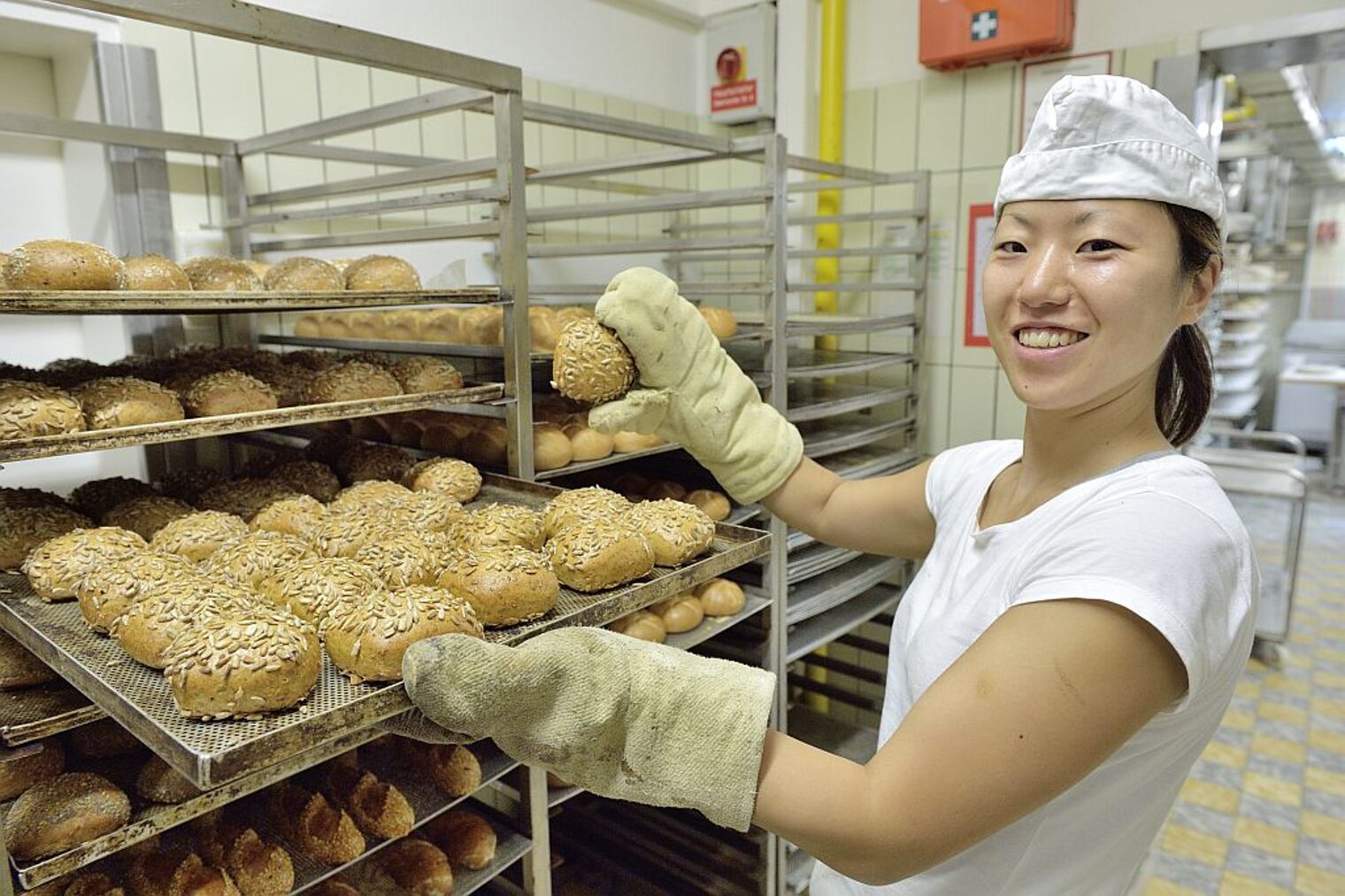 Bäckerei, Backstube, Auszubildende, Bäckerhandwerk, Beruf, Ausbildung, Prüfung, Handwerkskammer, Berlin, Beratung