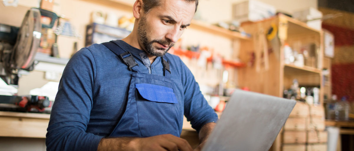 Tischler, Werkstatt, Laptop, digital, online