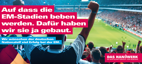 Fussballstadion und Aufschrift  - Werbeslogan des Handwerks