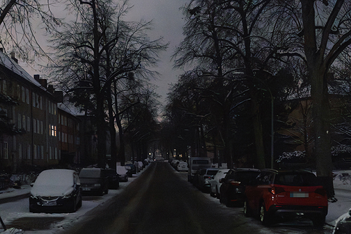 Verdunkelte Berliner Stra&szlig;e